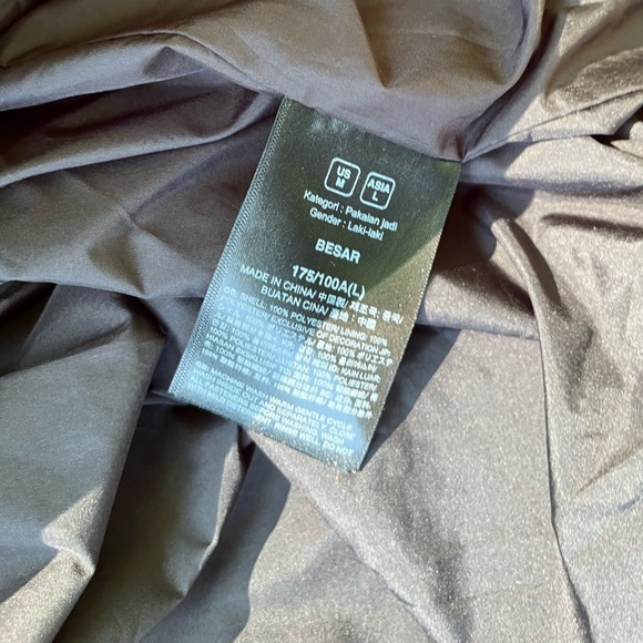 The Northface Men's Sz M 2024 Shell Jacket in Black Medium - Picture 6 of 11